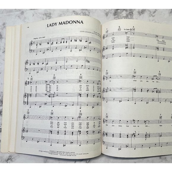 The Best Of The Beatles 25 Greatest Hits Songbook Sheet Music Piano Vocal Guitar - Picture 6 of 7